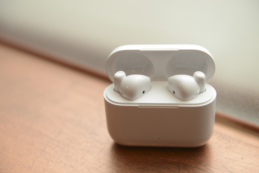CHOICE Earbuds X — беспроводные долгоиграющие наушники за 2990 руб. от HONOR. С шумодавом!