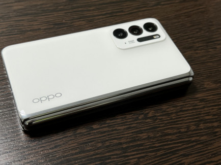 OPPO Find N в закрытом вид